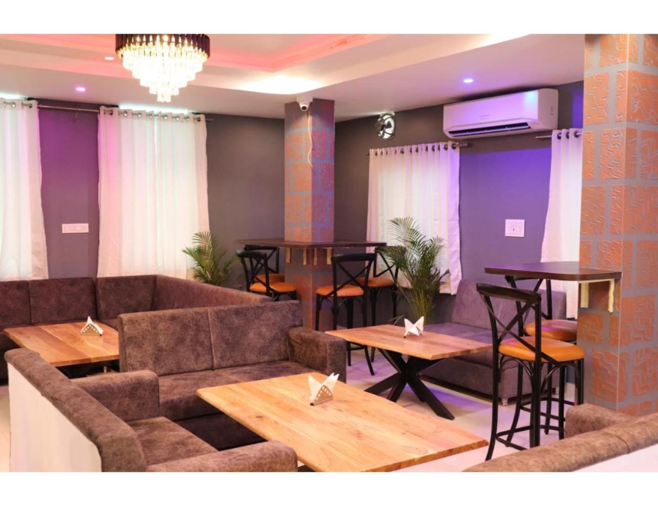 Hotel Dazzle, Jodhpur Джодхпур Экстерьер фото
